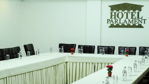 HOTEL PARLAMENT