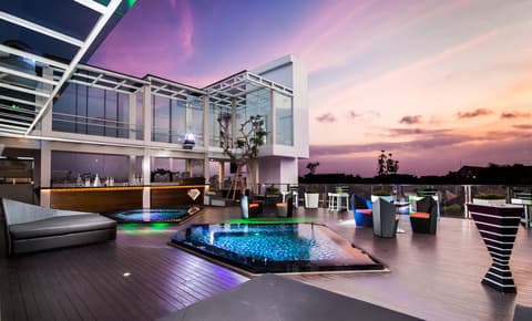 FASHION HOTEL LEGIAN