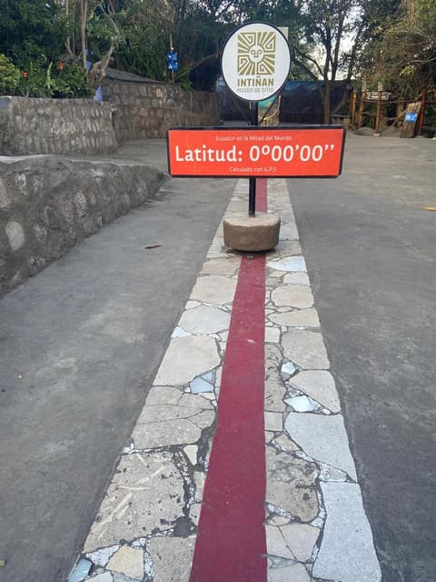 3-Day Quito Express – City Escape, French-speaking guide