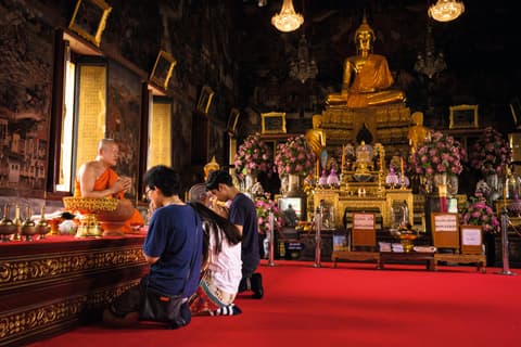 Bangkok Basics & Phuket Beach Break, Small Group Tour