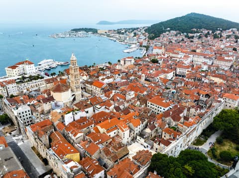 Crucero por lo más destacado de Dalmacia en la región de Split y Dubrovnik (Categoría de Barco Superior)
