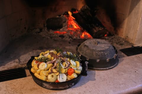 2-Day Authentic Dalmatia: Krka Waterfalls, Etnoland & Peka Lunch Experience