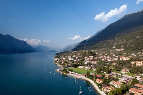 Enchanting Waters: Discovering the Lakes of Italy, Self-Drive