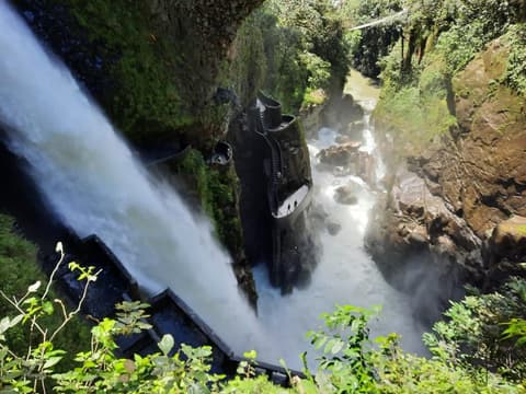 8 Días de escapada a los Andes ecuatorianos y la costa: Cotopaxi, Quilotoa, Baños, Chimborazo, Ingapirca, Cajas y Guayaquil, tour privado