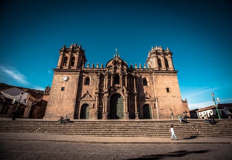 Legacy of the Inca Empire – 7 Days: Cusco, Sacred Valley, Machu Picchu, Puno, French-speaking guide