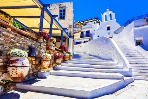 De Isla en Isla - Explorando las islas griegas: Paros, Naxos y Santorini