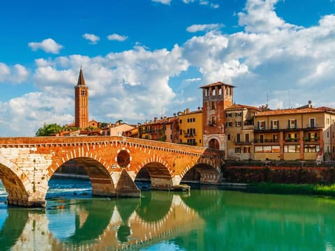 ¡NUEVO! Fantasia Lagos del Norte, Venice & Milan con Bernina Express - 8 días / 7 noches 