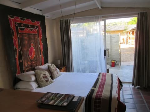 Inyathi Guest Lodge & Self Catering Chalets