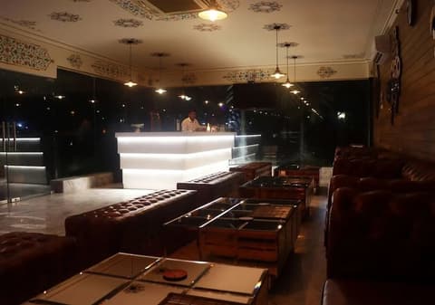 Maharaja Ganga Mahal, 