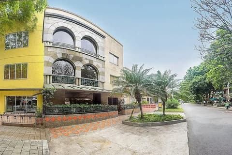 Ayenda 1220 Circular Quinta