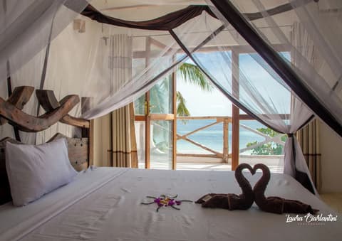 Zanzibar Vera Beach by Moonshine