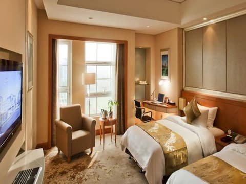 Jinling Guanyuan International