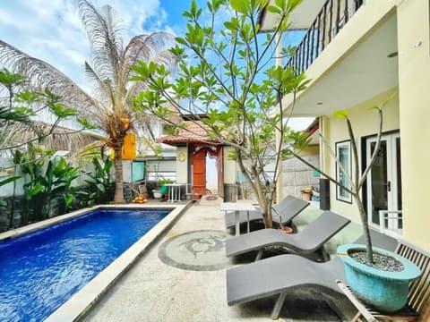 Gili White Bamboo Resort