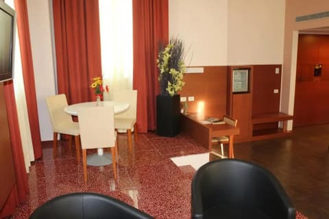 Bella Italia Palace Hotel