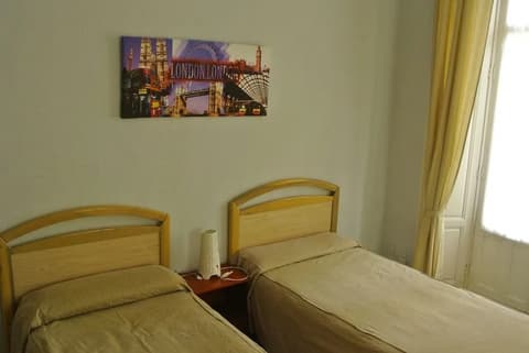 Residencia Universitaria Santa Paula