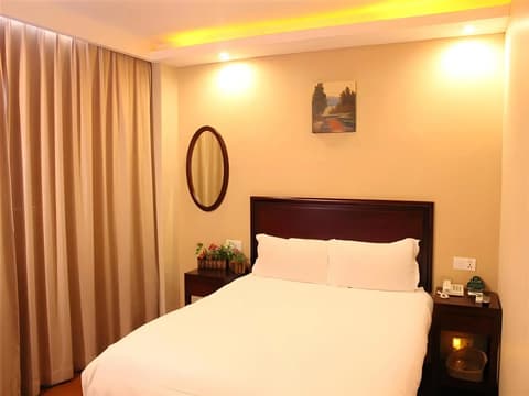 GreenTree Inn Shanghai Caoan Road Textile Express Hotel, 