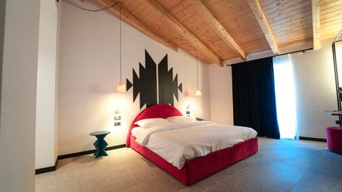 Bazaar Hotel