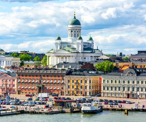 Helsinki y Fiordos Magníficos