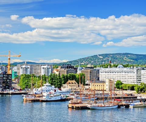 Descubra Los Fiordos y Helsinki (Premium)