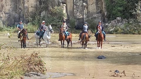 Tuscany/Lazio: crete senesi & etruscan paths