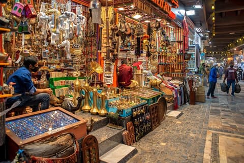 Sabbia, Souq e Rive