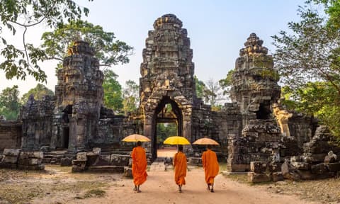 Majestic Vietnam with Siem Reap