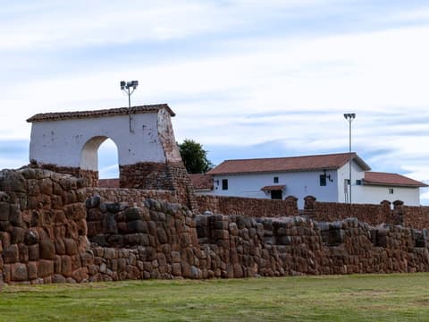 Perú, Imperio de los Sentidos