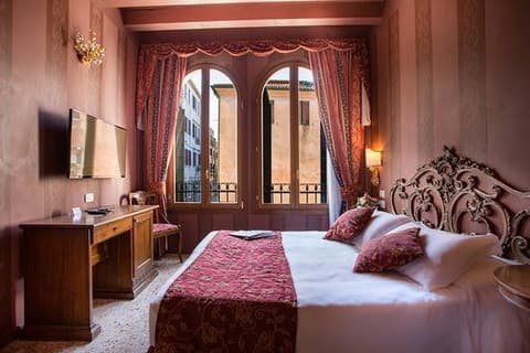 SuitesTour Romantic Venice 3 nights