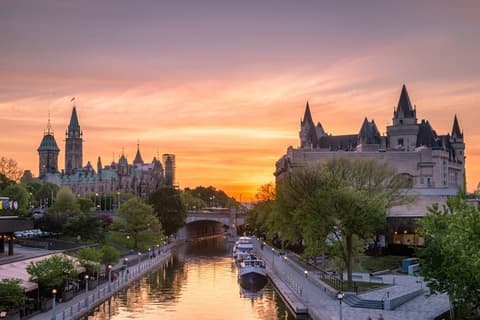 Lower and Upper Canada - 12 Nights