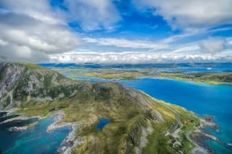 Islas lofoten y espejo del àrtico