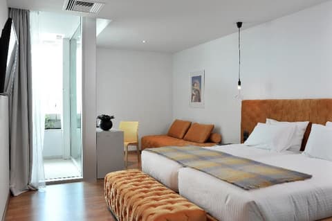 Athenaeum Palace & Luxury Suites