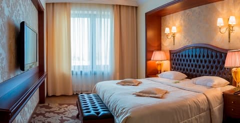 President Hotel, ROOM