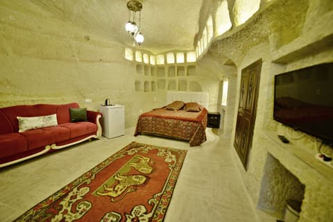Dedeli Konak Cave Hotel