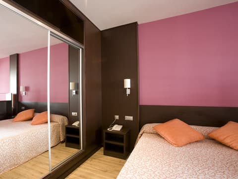 Loar Ferreries Hotel, ROOM