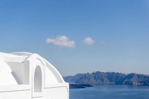 Earino Suites and Villa