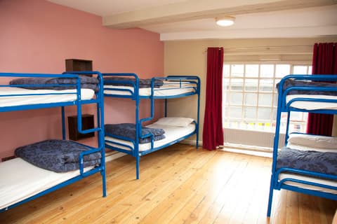 Isaacs Hostel, 