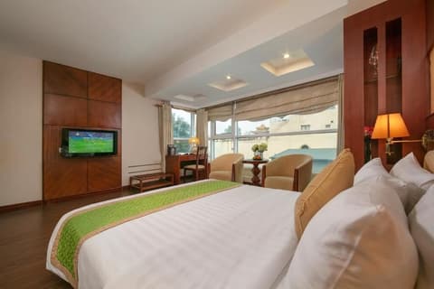 Emerald Hotel Hanoi Hai Ba Trung, 