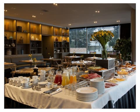 Casa Grande Suites, Breakfast buffet