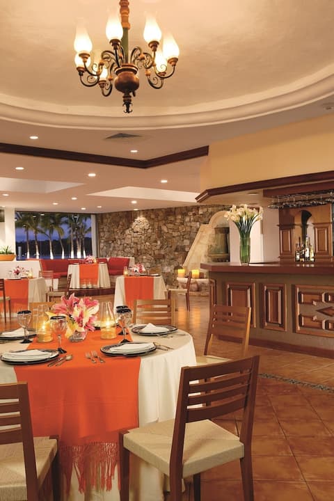 Dreams Huatulco Resort & Spa (Regional), Dining
