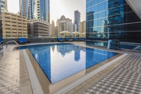 Golden Tulip Media Hotel, Outdoor Pool