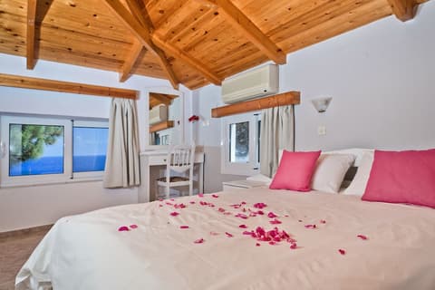 Sound of the Sea Hotel, Room