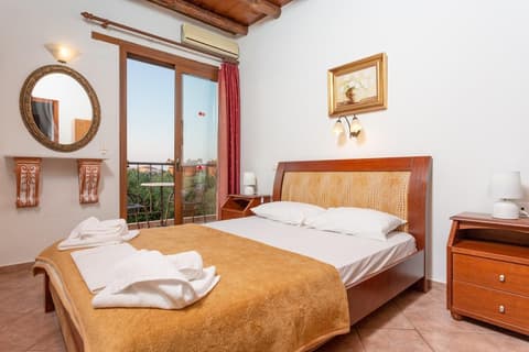 Villa Nineta Large Private Pool Walk to Beach Sea Views A C Wifi Car Not Required - 1606