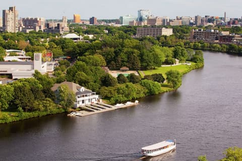 DoubleTree Suites by Hilton Hotel Boston - Cambridge, Room