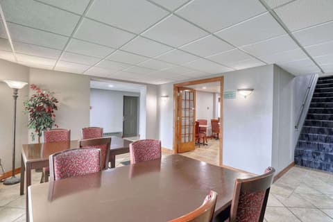 Quality Inn & Suites Green Bay Downtown