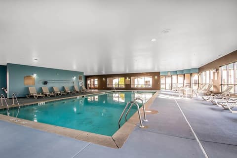 Clarion Inn Elmhurst - Oak Brook near I-88, I-290, I-294