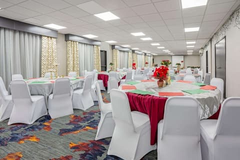 La Quinta Inn & Suites by Wyndham Seattle Federal Way, Banquet hall