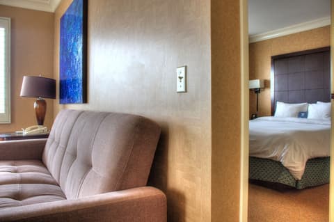 The Waterfront Beach Resort, A Hilton Hotel