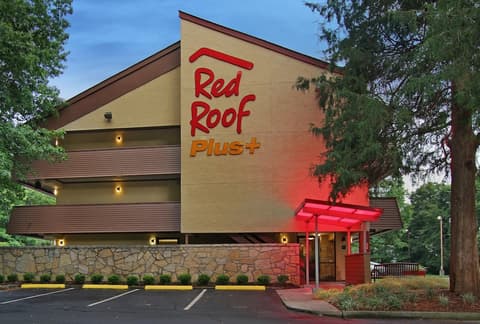 Red Roof Inn PLUS+ Atlanta - Buckhead , Exterior