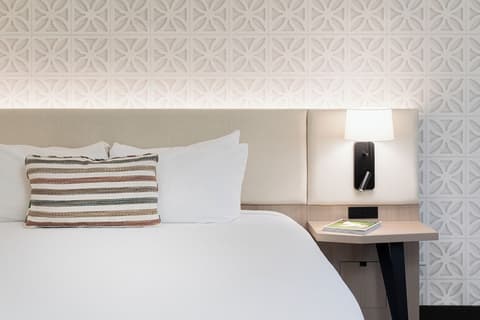 Palm Mountain Resort and Spa, Room