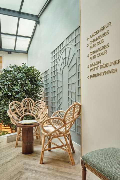 Posy Hotel by Happyculture, Lobby